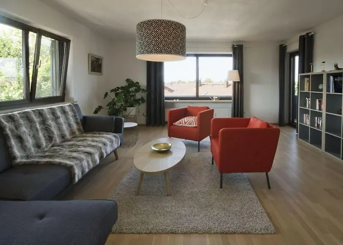 Haus Mali Comfortable Vakantiehuis Chieming